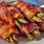 bacon-wrapped green bean bundles - featured image