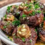garlic butter mushrooms - featured image